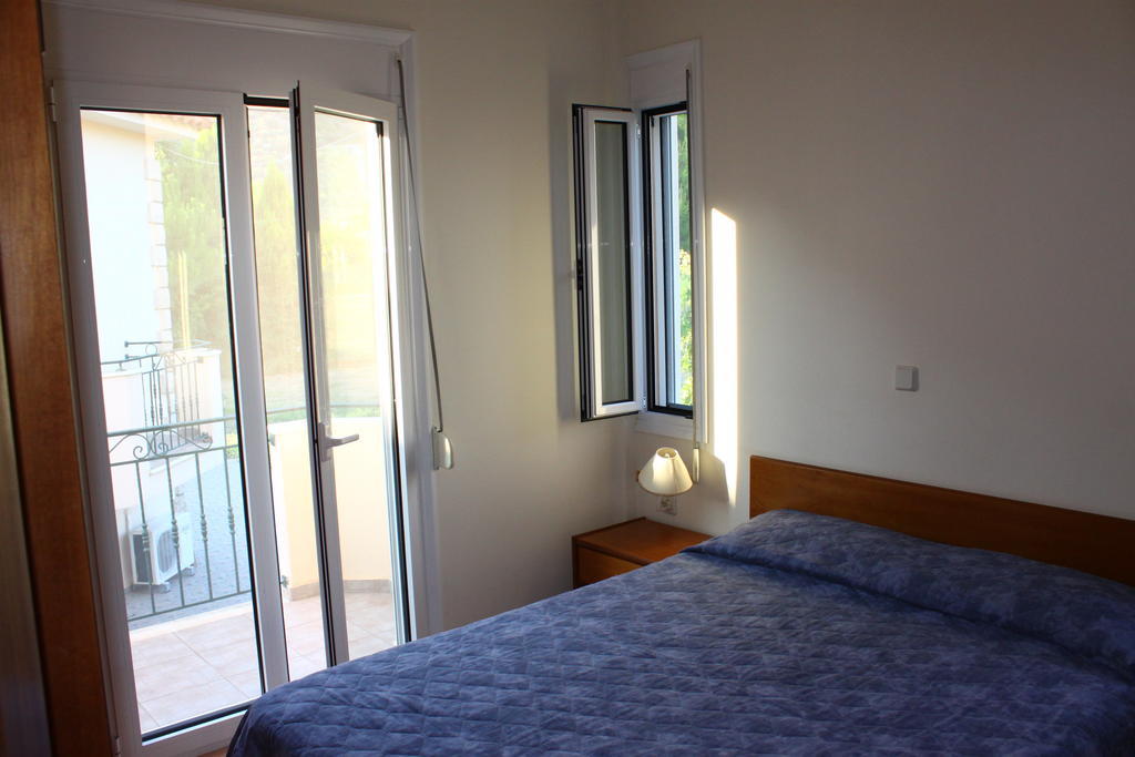 Sungate Beach Ровиес Стая снимка